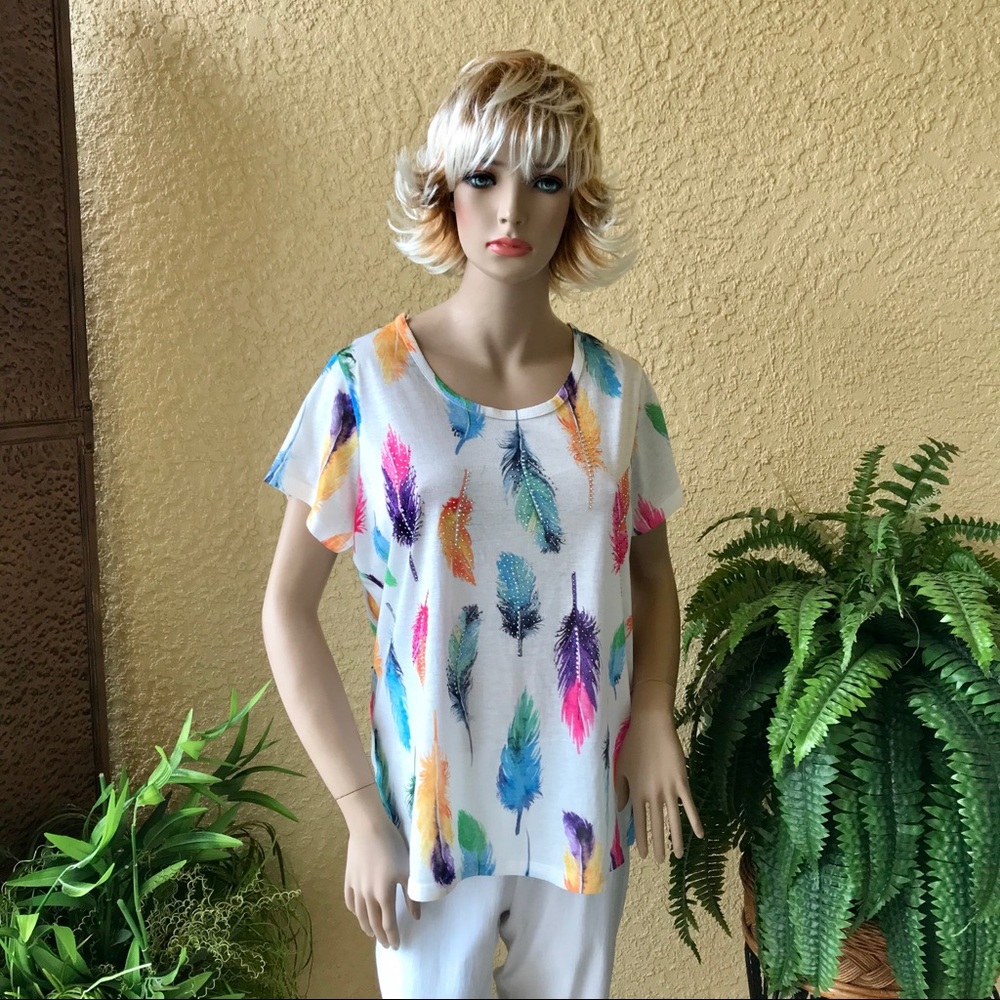 Casual Express brand Feather theme top